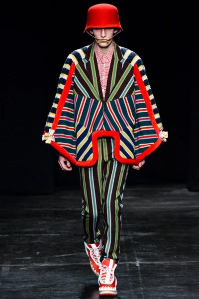Look 38
